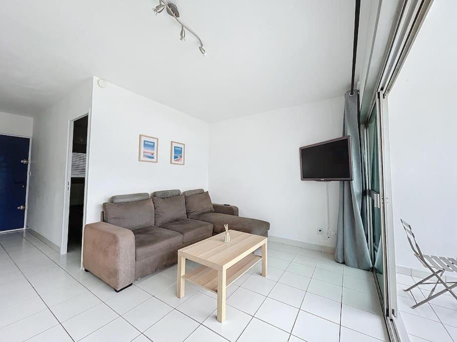 3319-Appartement A 200M De La Plage Le Barcarès Exterior foto